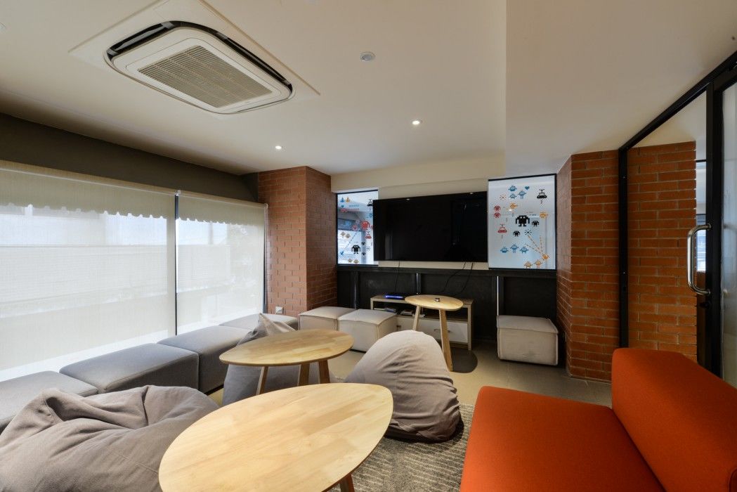 Kokotel Bangkok Surawong Exterior photo